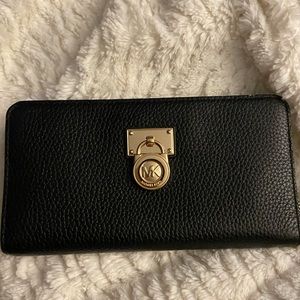 Michael Kors Zip-Around Large Wallet
